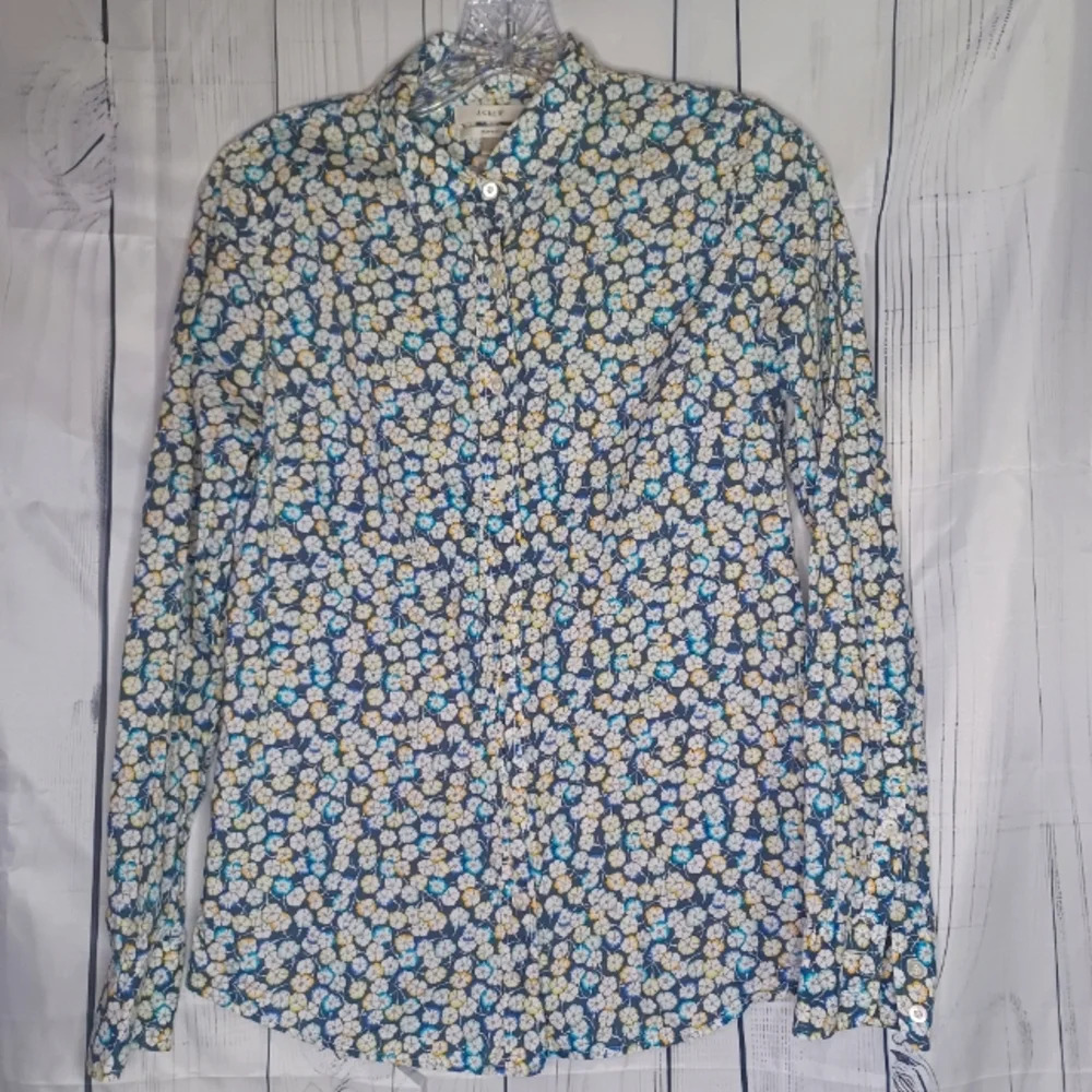 J.Crew ditsy floral perfect long sleeve casual preppy button-down shirt